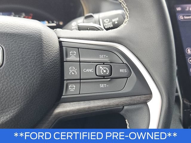 Used 2023 Jeep Grand Cherokee Limited AWD/4WD image 31