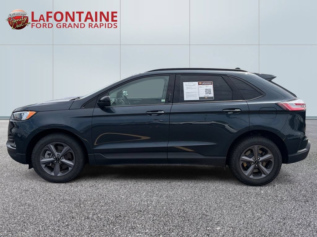 Certified 2023 Ford Edge SEL w/ Sport Appearance Package AWD/4WD image 4
