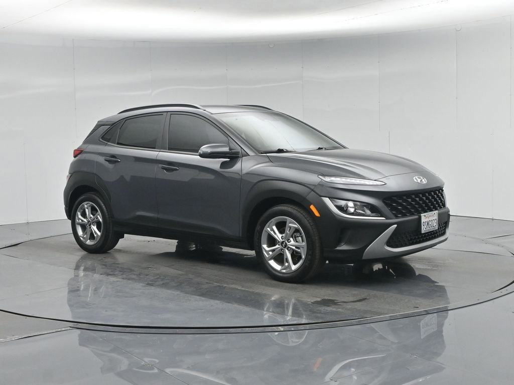 Used 2023 Hyundai Kona SEL image 3