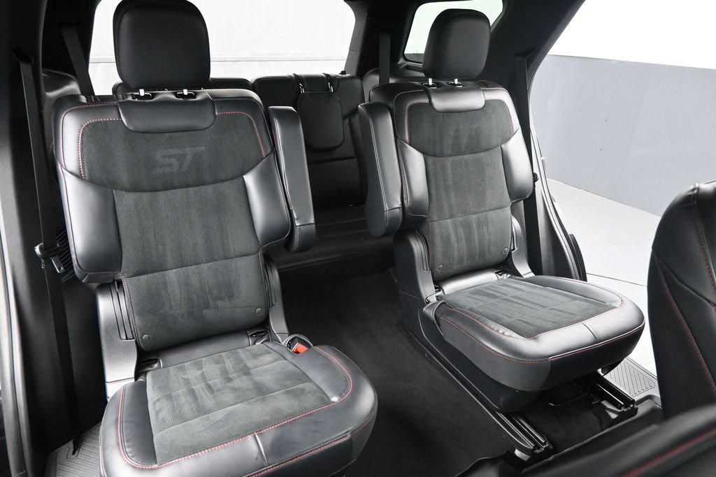 Certified 2026 Ford Explorer ST AWD/4WD image 16