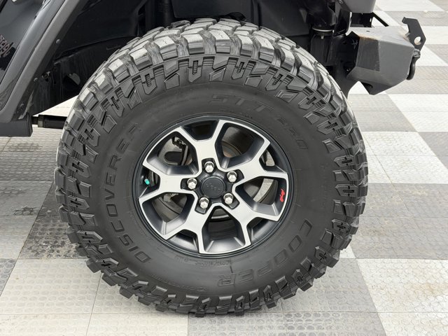 Used 2018 Jeep Wrangler Unlimited Rubicon w/ Safety Group AWD/4WD image 12