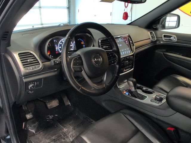 Used 2022 Jeep Grand Cherokee Limited w/ Technology Group AWD/4WD image 11