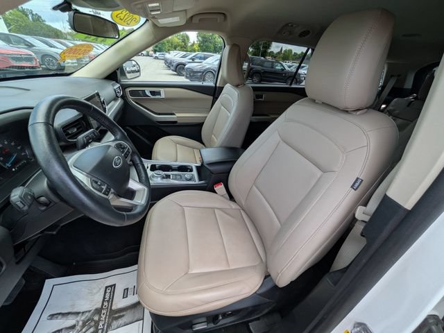 Certified 2023 Ford Explorer XLT w/ Equipment Group 202A AWD/4WD image 7