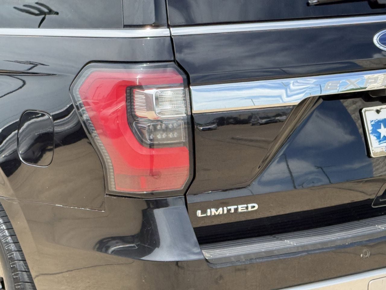 Certified 2020 Ford Expedition Max Limited w/ Equipment Group 301A RWD image 7