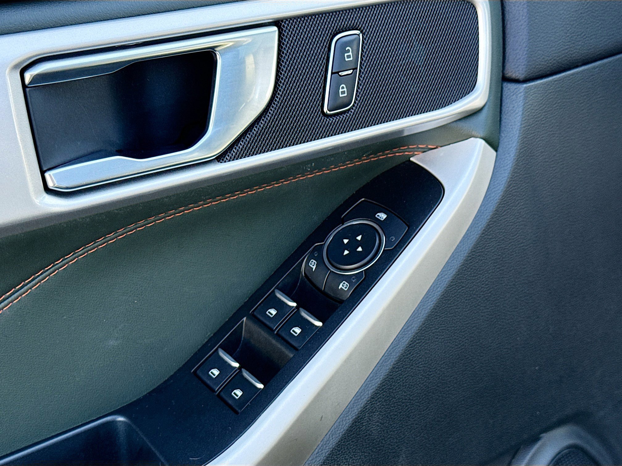 Certified 2022 Ford Explorer Timberline image 11