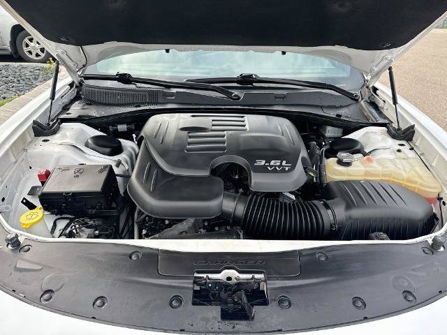 Used 2018 Dodge Charger GT w/ Blacktop Package AWD/4WD image 20