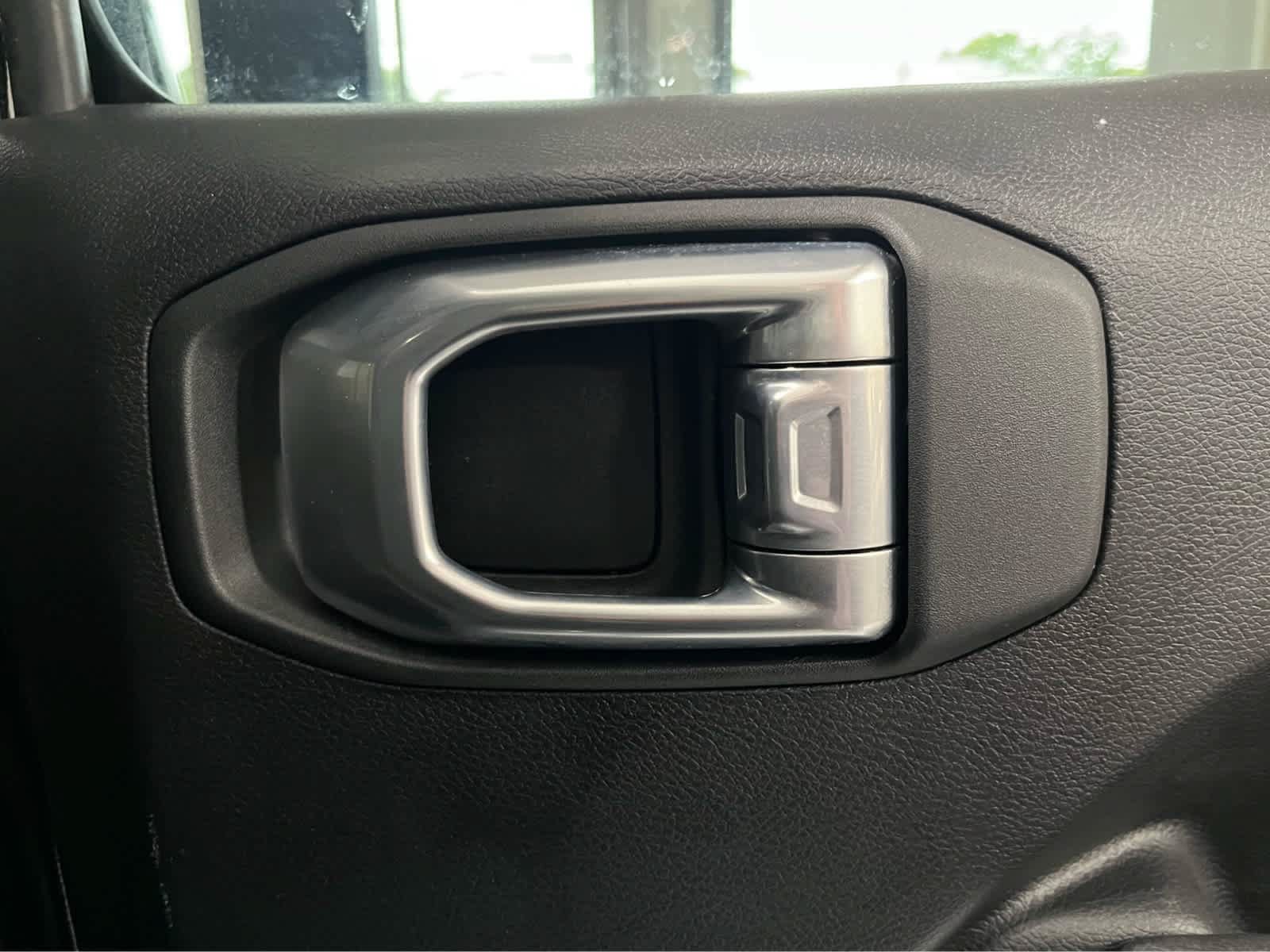 Used 2023 Jeep Wrangler Unlimited Sport AWD/4WD image 40