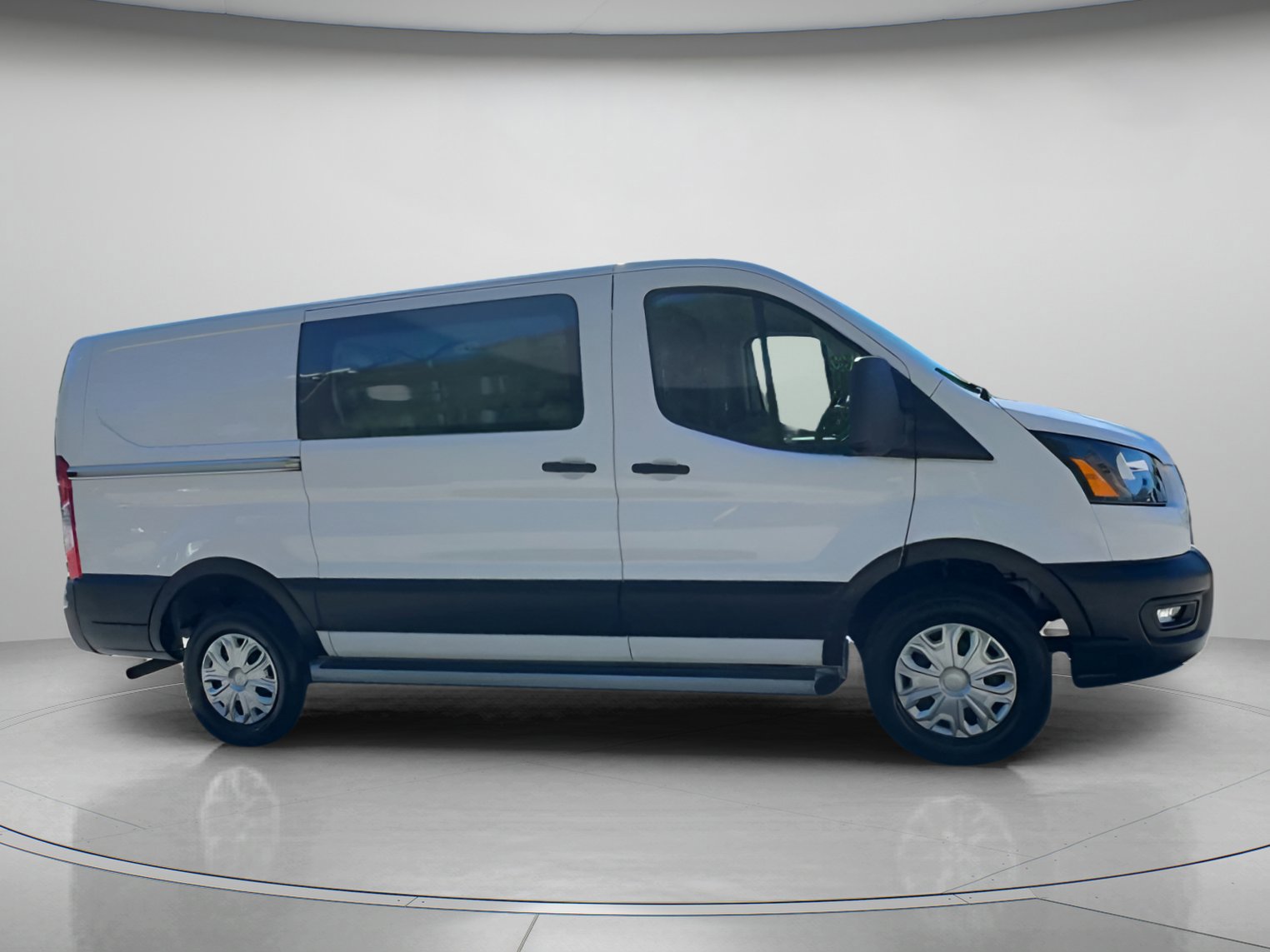 Certified 2024 Ford Transit 250 w/ Exterior Upgrade Package image 26