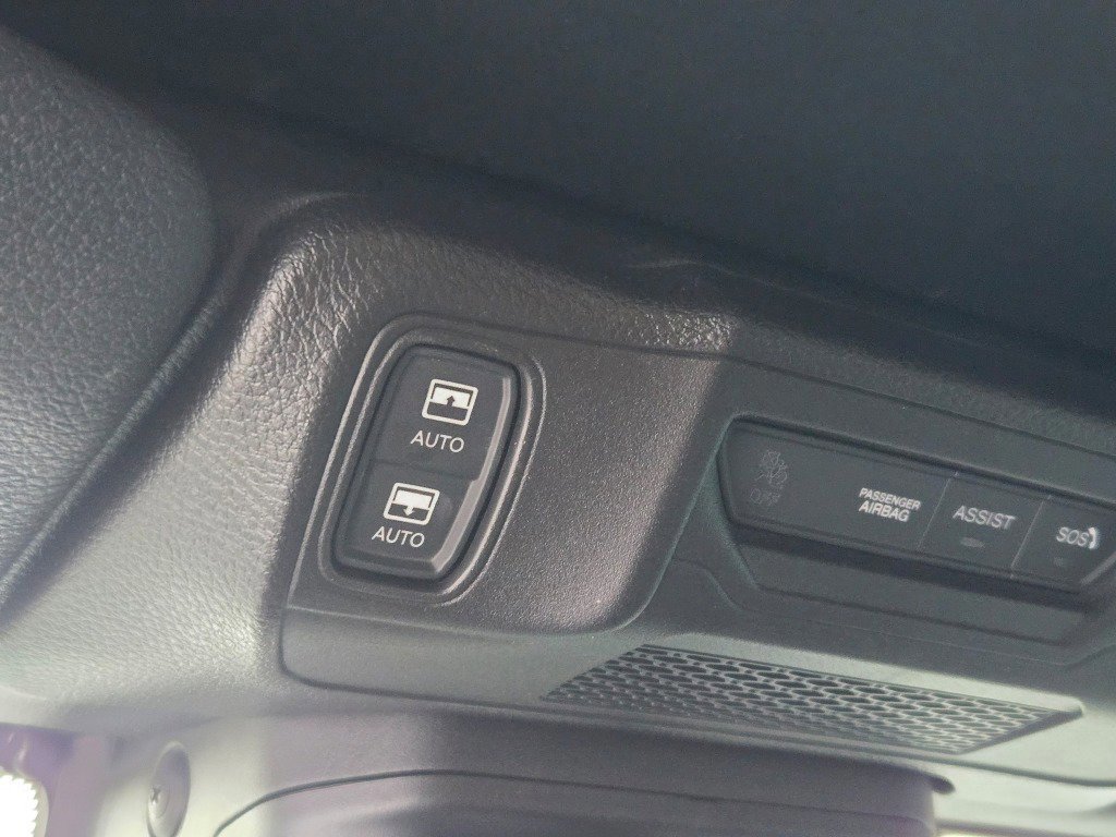 Used 2024 Jeep Wrangler Willys image 23