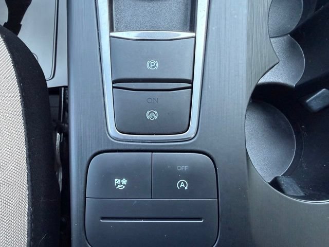 Certified 2022 Ford Escape SE w/ SE Sport Appearance Package AWD/4WD image 24