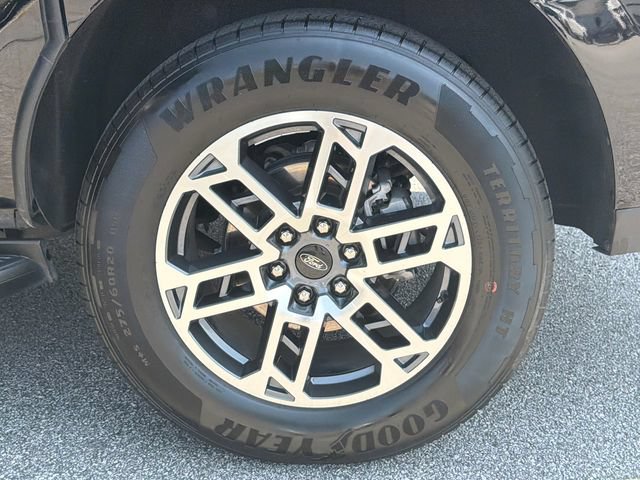 Certified 2025 Ford Expedition Max Active RWD image 23