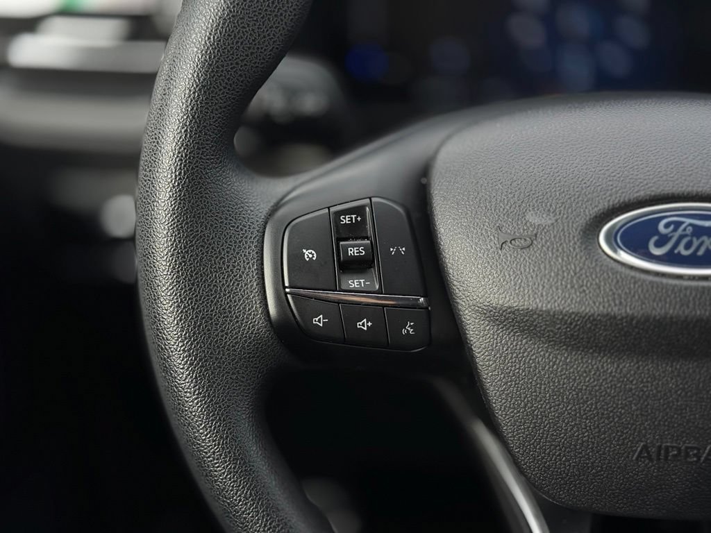 Certified 2025 Ford Escape Active AWD/4WD image 30