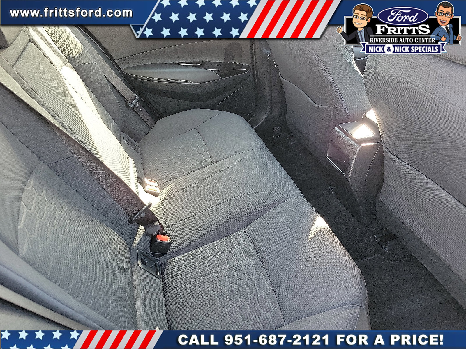 Used 2019 Toyota Corolla SE w/ Carpet Mat Package image 16