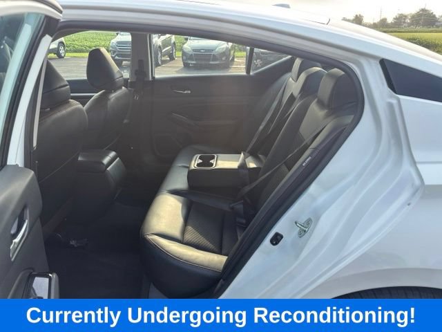 Used 2024 Nissan Altima 2.5 SR FWD image 13