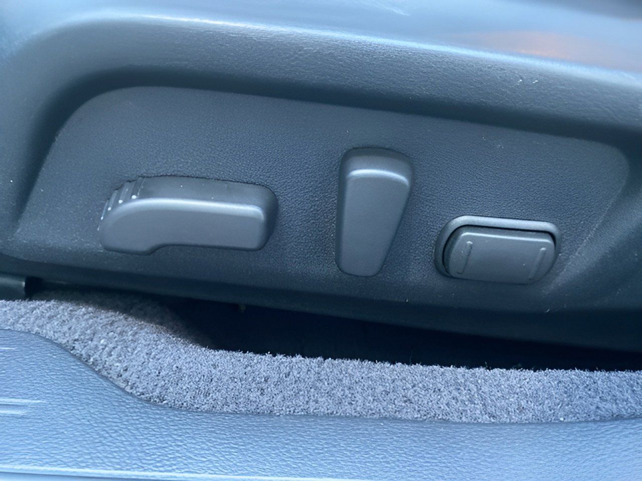 Used 2017 Subaru Outback 3.6R Touring image 10