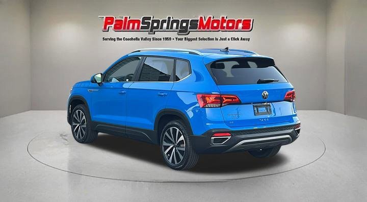 Used 2022 Volkswagen Taos SE image 3