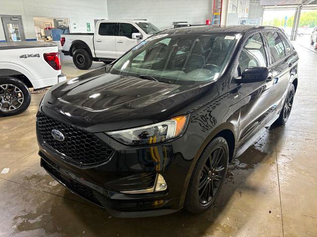 Certified 2024 Ford Edge ST-Line AWD/4WD image 2