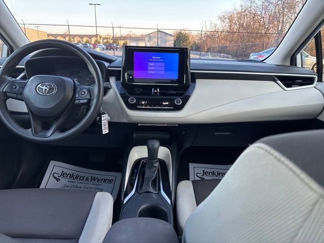 Used 2023 Toyota Corolla LE image 9