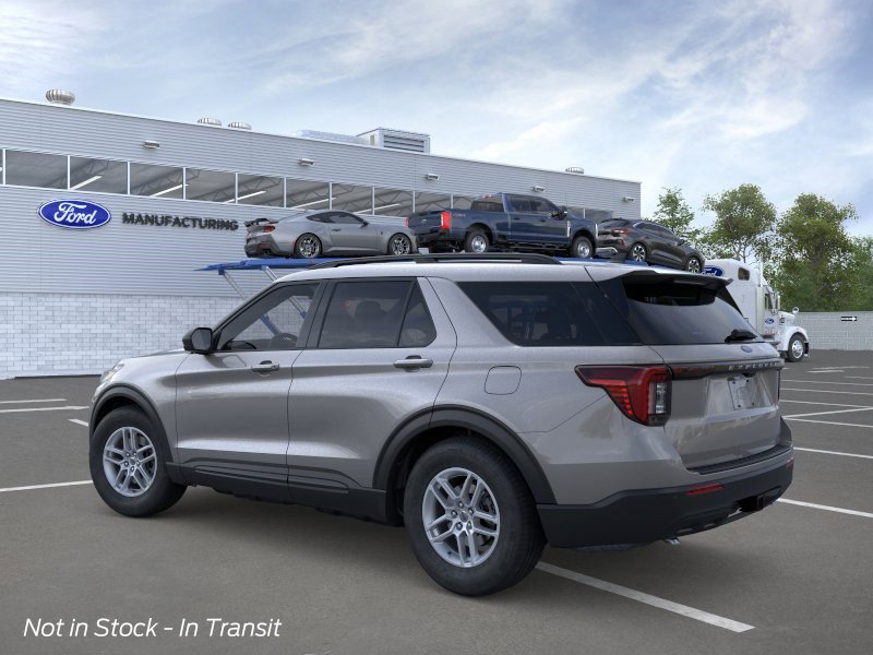 Certified 2026 Ford Explorer Active RWD image 7