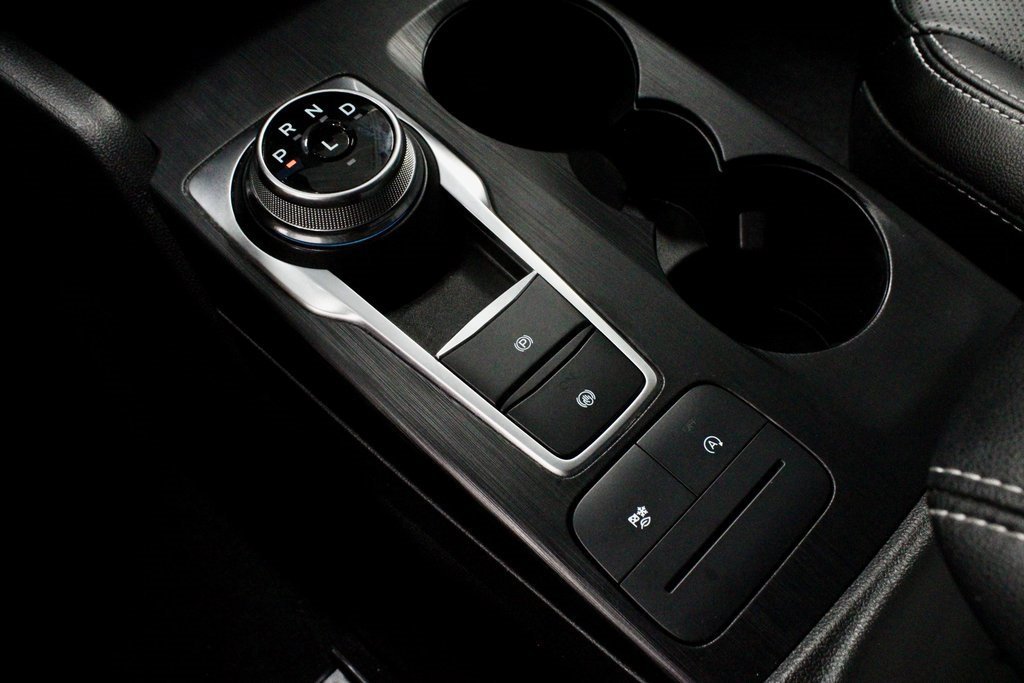 Certified 2022 Ford Escape SEL w/ Technology Package image 33