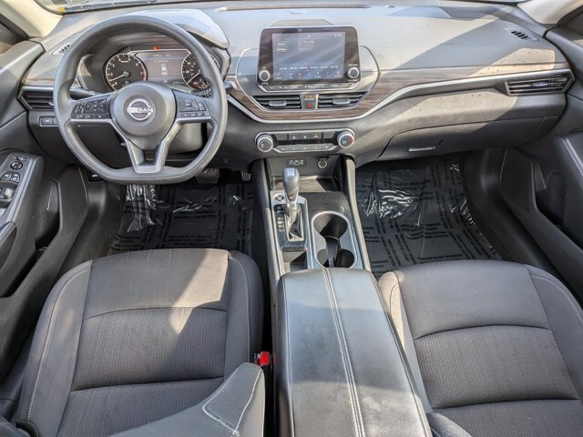 Used 2024 Nissan Altima 2.5 SV FWD image 22