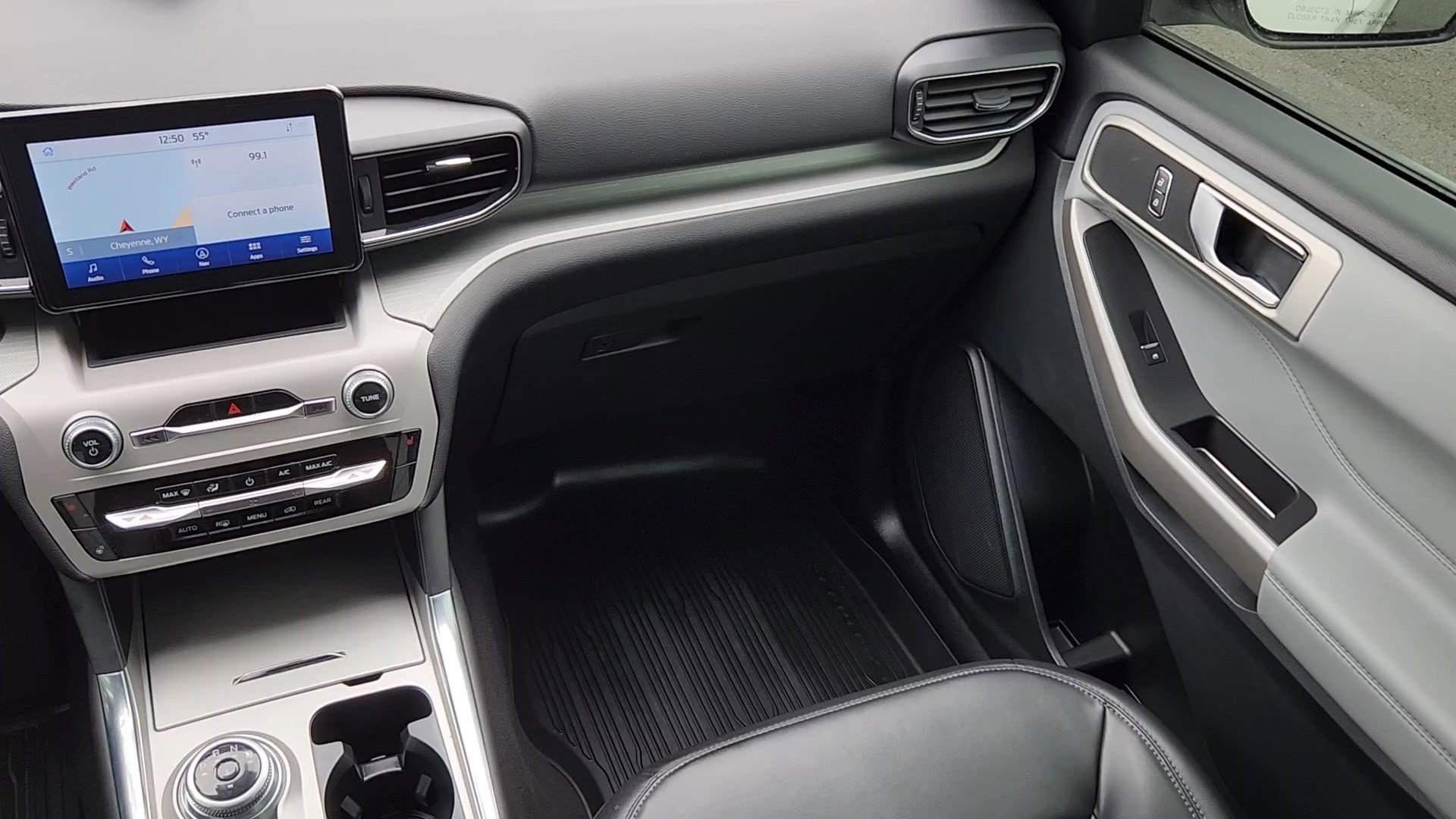 Certified 2023 Ford Explorer XLT w/ Equipment Group 202A image 7