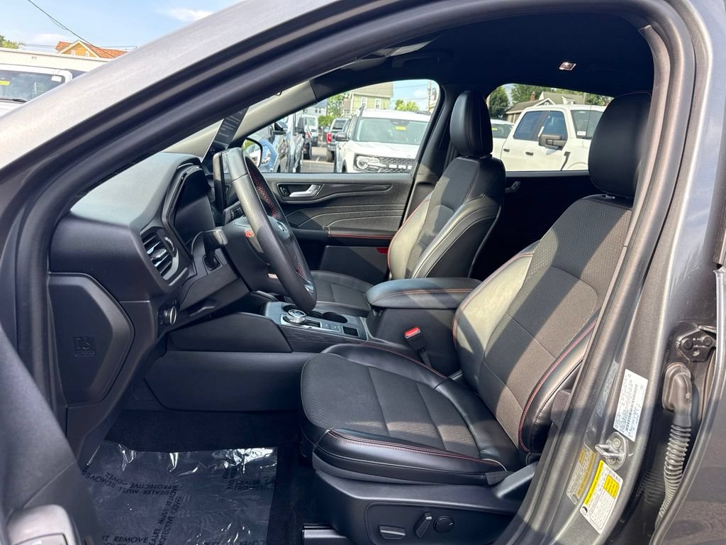 Certified 2024 Ford Escape ST-Line w/ Tech Pack #1 FWD image 15