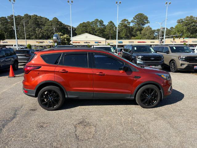 Certified 2019 Ford Escape SE FWD image 4