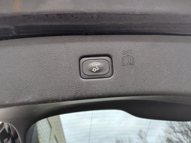 Certified 2023 Ford Edge SEL w/ Sport Appearance Package AWD/4WD image 10