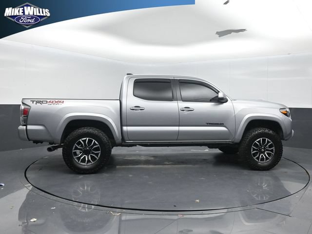 Used 2021 Toyota Tacoma TRD Sport w/ Technology Package AWD/4WD image 8
