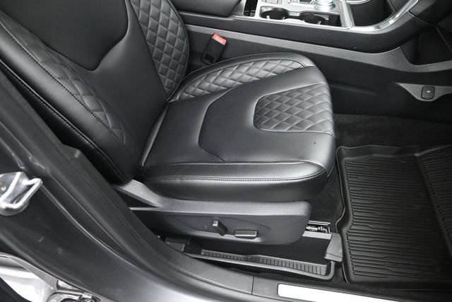 Certified 2024 Ford Edge Titanium AWD/4WD image 31