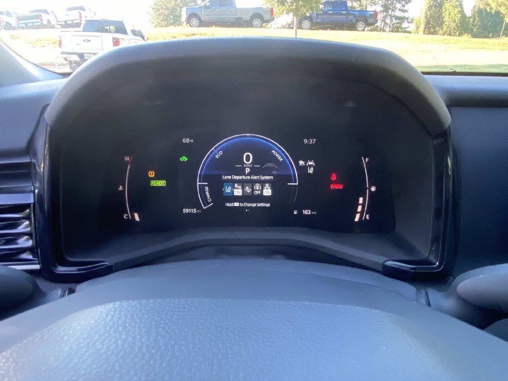 Used 2025 Toyota Camry LE FWD image 34