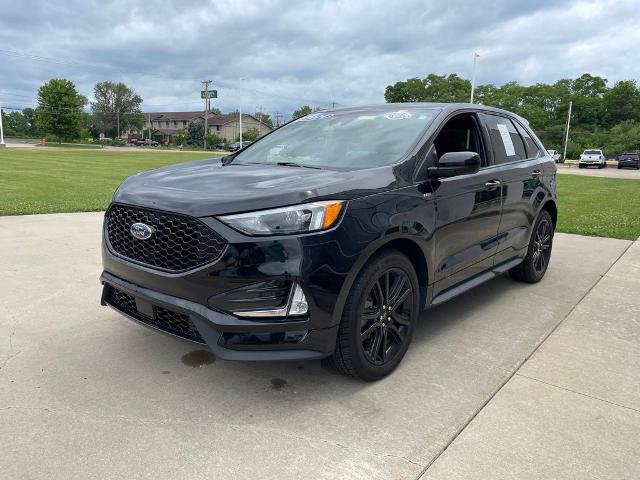 Certified 2024 Ford Edge ST-Line AWD/4WD image 2