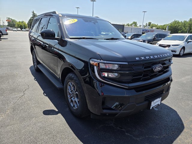 Certified 2025 Ford Expedition Active AWD/4WD video 1