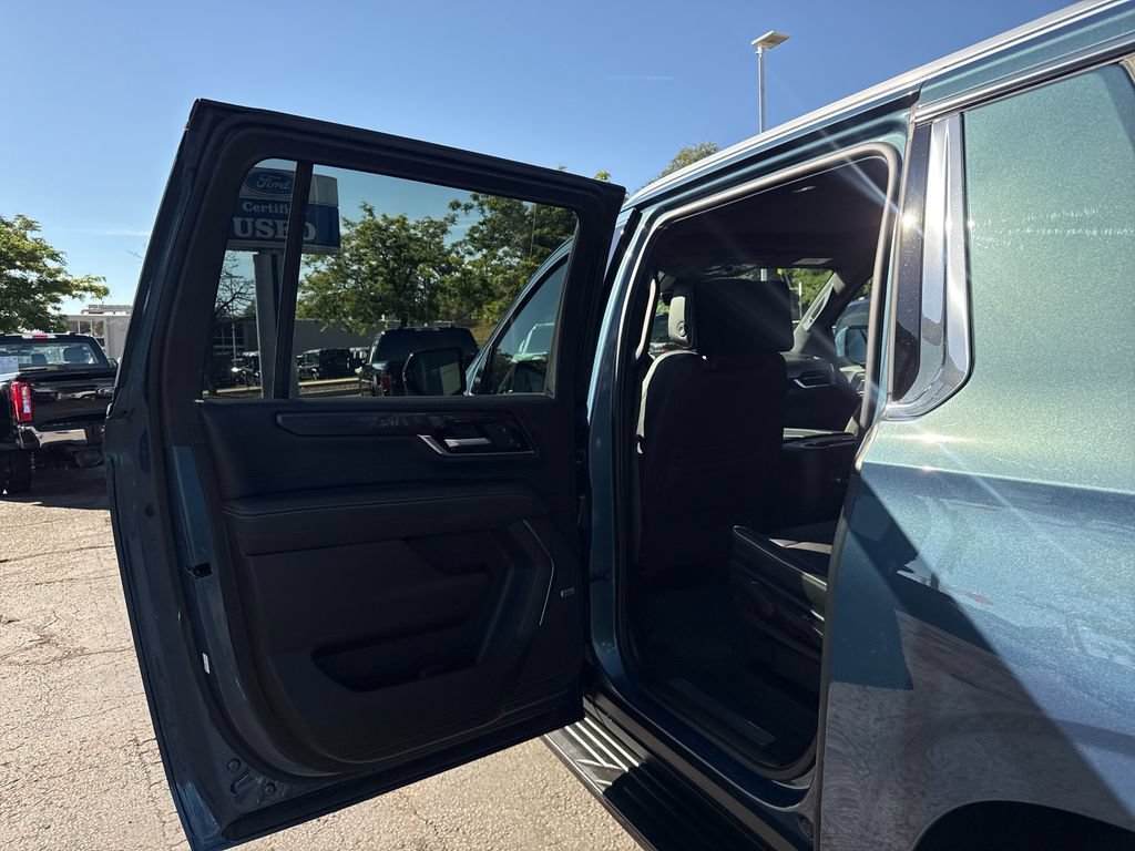 Used 2026 GMC Yukon XL Elevation w/ Elevation Premium Package AWD/4WD image 21