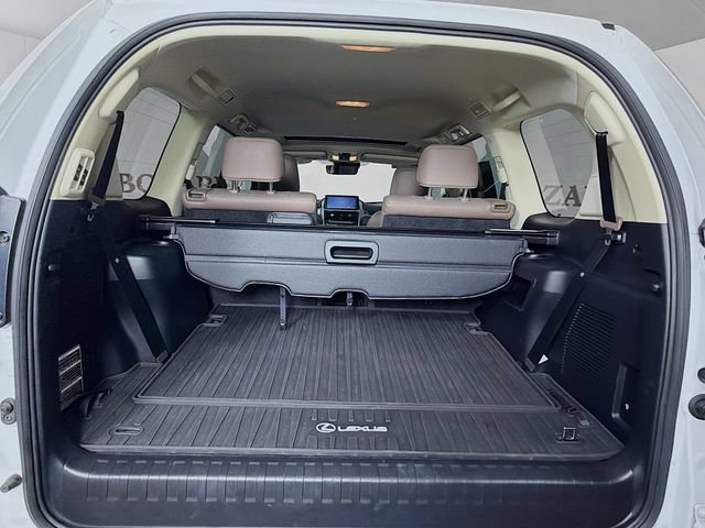 Used 2023 Lexus GX 460 Luxury w/ Sport Design Package AWD/4WD image 32