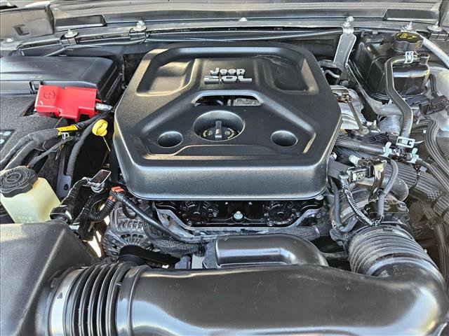 Used 2020 Jeep Wrangler Unlimited Rubicon AWD/4WD image 23