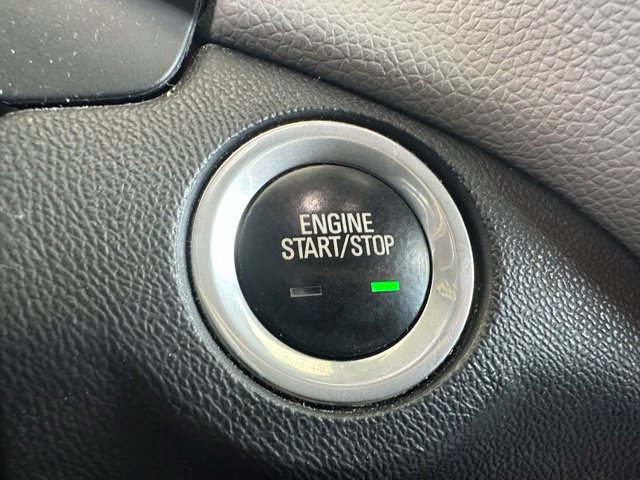 Used 2020 Chevrolet Equinox LS w/ LS Convenience Package FWD image 18