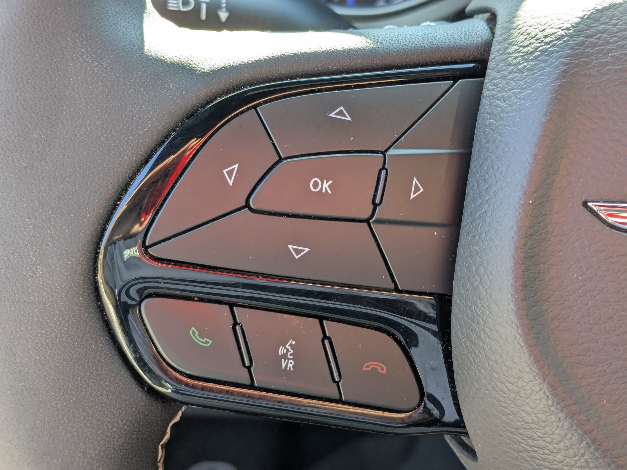 Used 2024 Chrysler Pacifica Touring-L w/ S Appearance Package image 18