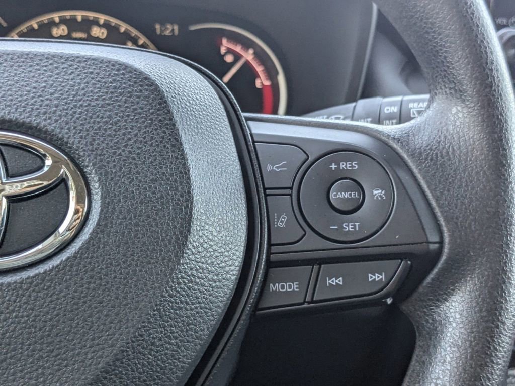 Used 2024 Toyota RAV4 XLE image 26