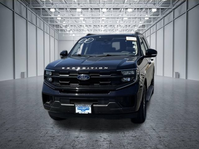 Certified 2025 Ford Expedition Max Active AWD/4WD image 9
