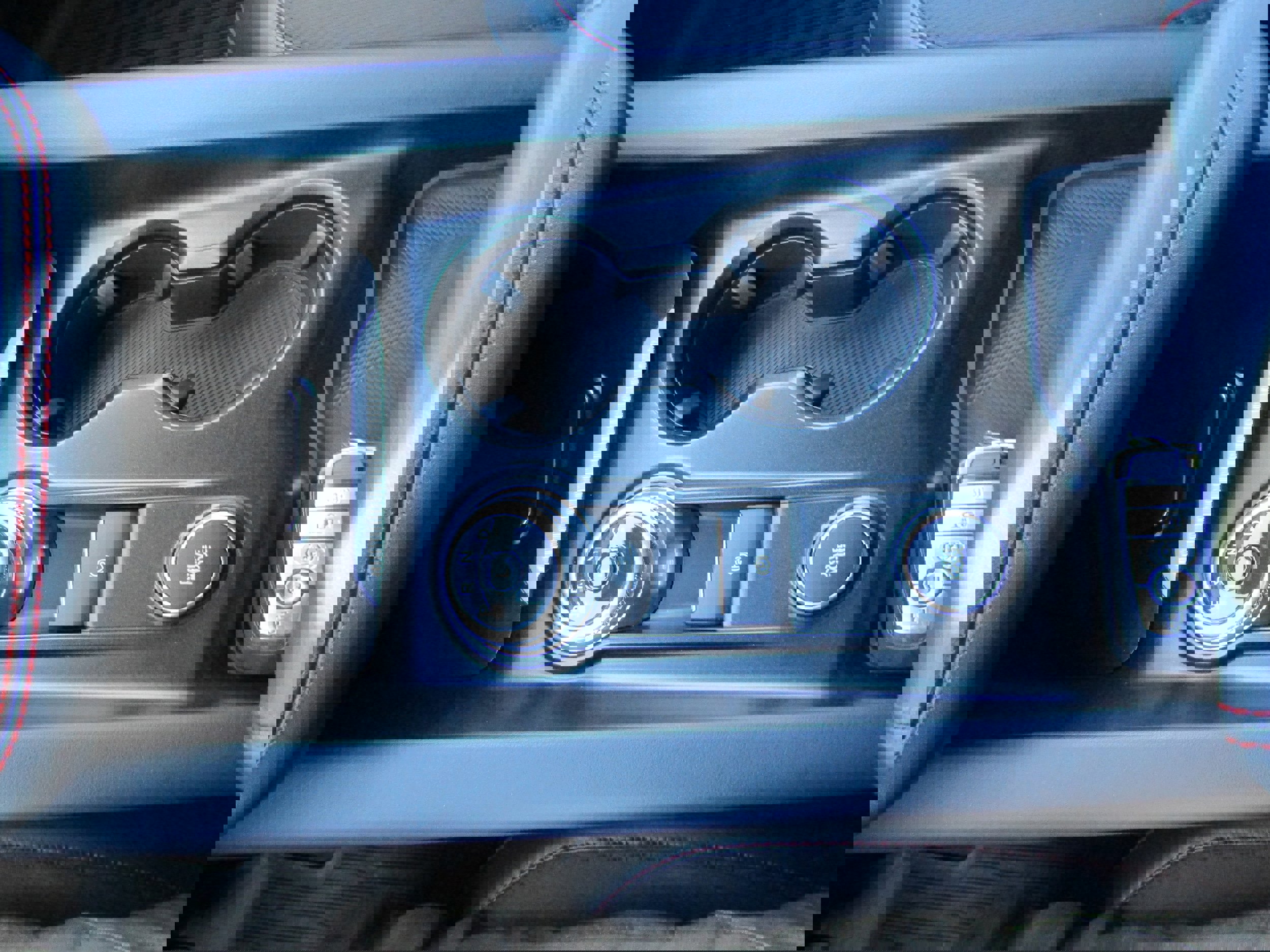 Certified 2025 Ford Explorer ST-Line w/ Premium Package image 25