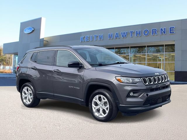 Used 2024 Jeep Compass Latitude AWD/4WD video 1