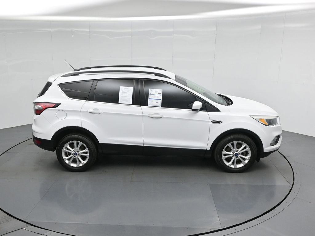Certified 2018 Ford Escape SE FWD image 39