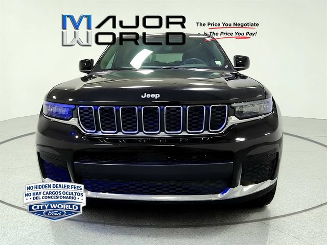 Used 2024 Jeep Grand Cherokee L Laredo RWD image 3