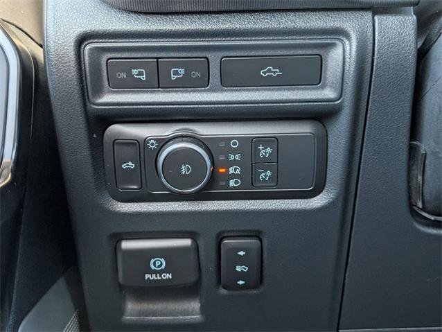 Certified 2022 Ford F150 Platinum w/ Equipment Group 701A High image 17