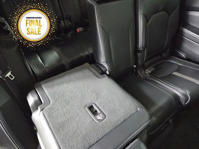 Used 2025 Honda Pilot Touring image 18
