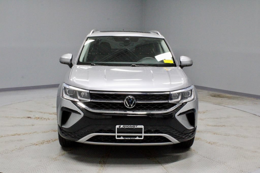 Used 2023 Volkswagen Taos SEL AWD/4WD image 6