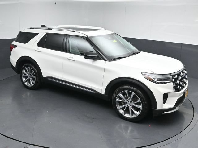 Certified 2025 Ford Explorer Platinum w/ Ultimate Package AWD/4WD image 47