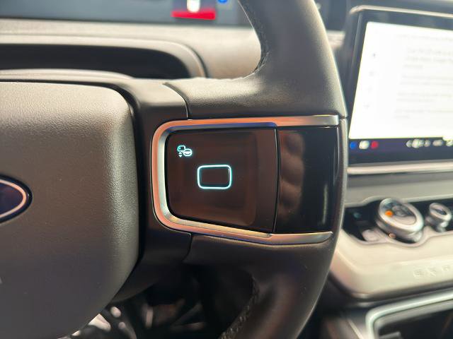 Certified 2025 Ford Expedition Active AWD/4WD image 26
